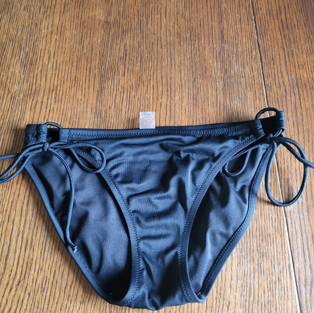 Victoria Secret Bikini Bottoms, Sz small. Dark color bottoms, black